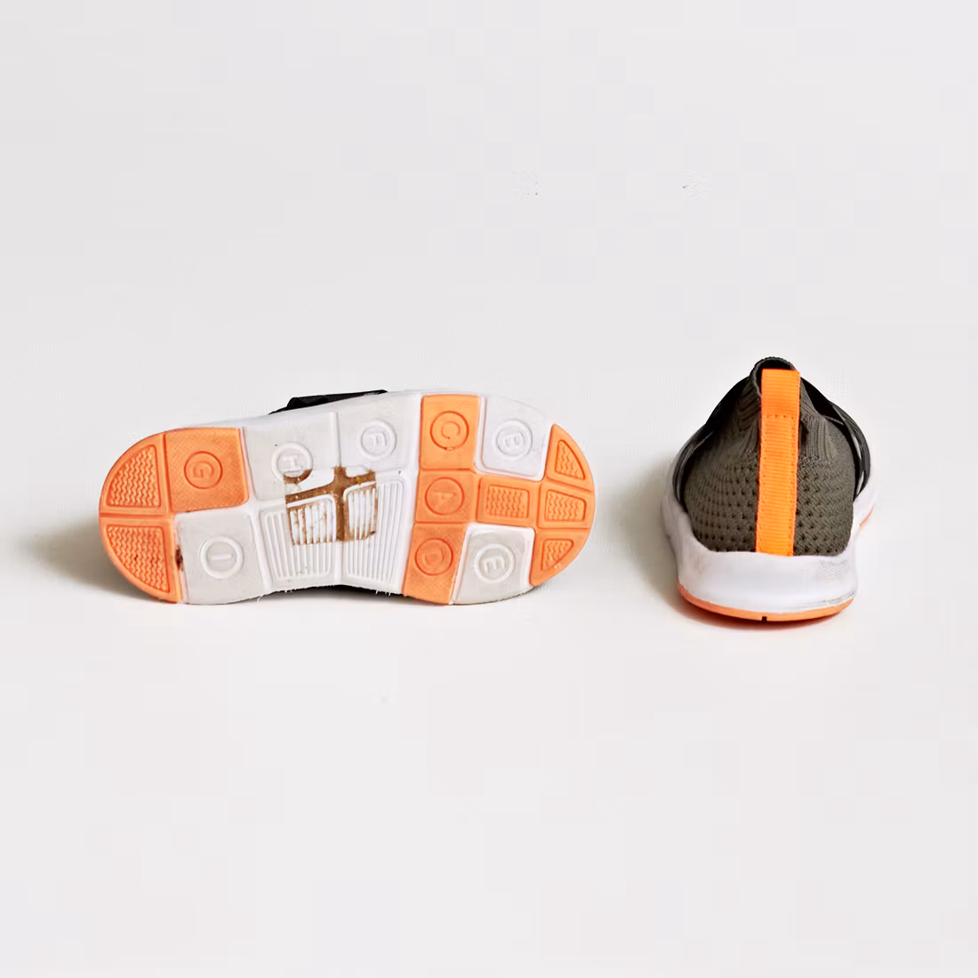 Sneakers - Lejon - Storlek 23