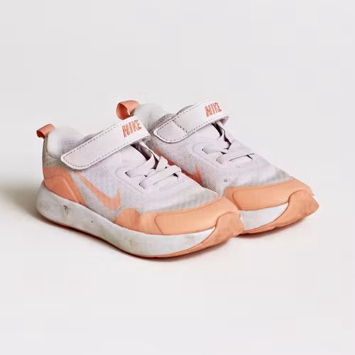 Sneakers - Nike - Storlek 26
