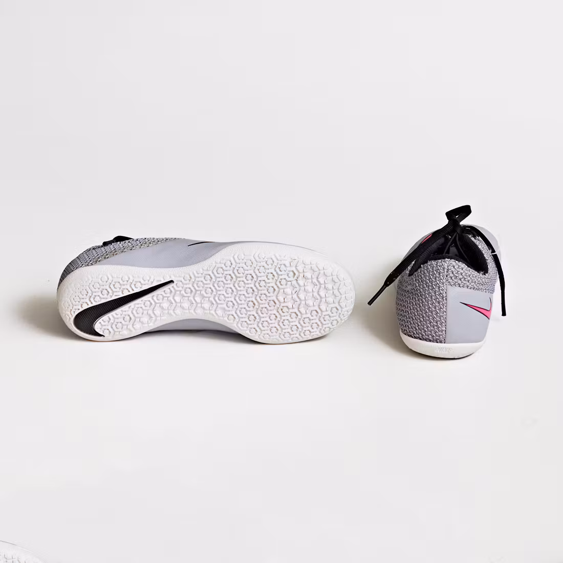 Träningsskor - Nike - Storlek 35,5