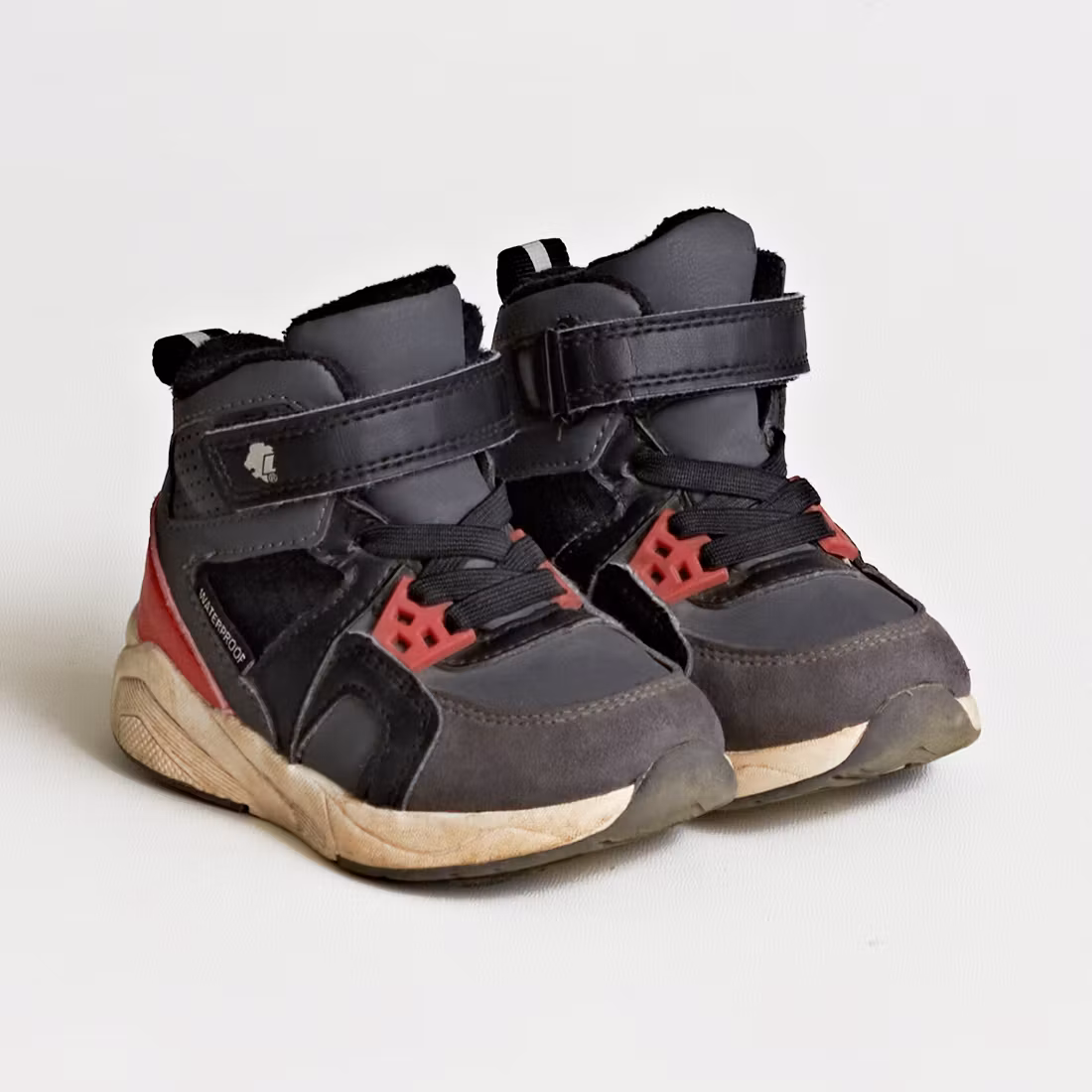 Sneakers - Lejon - Storlek 23