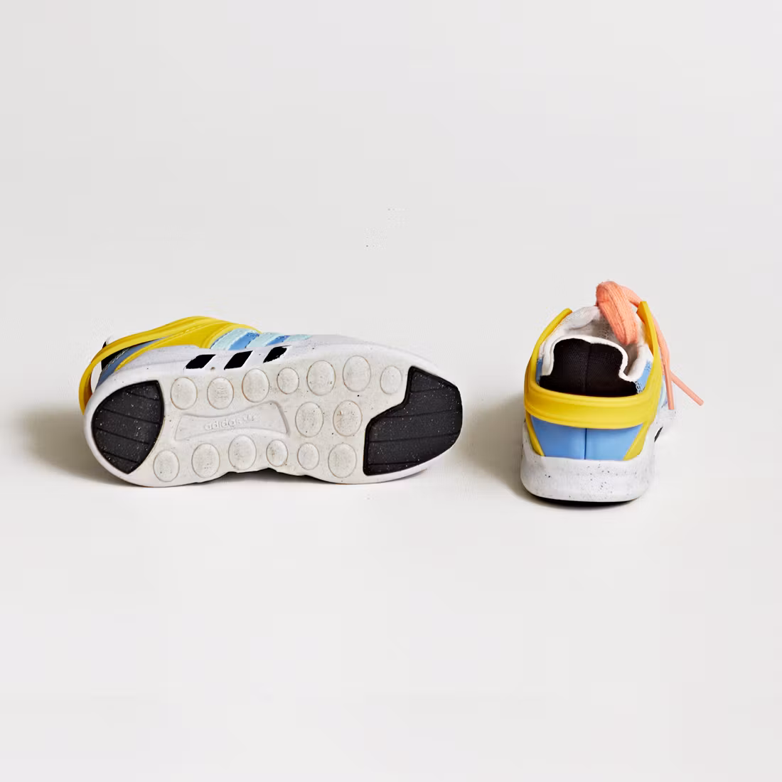 Sneakers - Adidas - Storlek 27