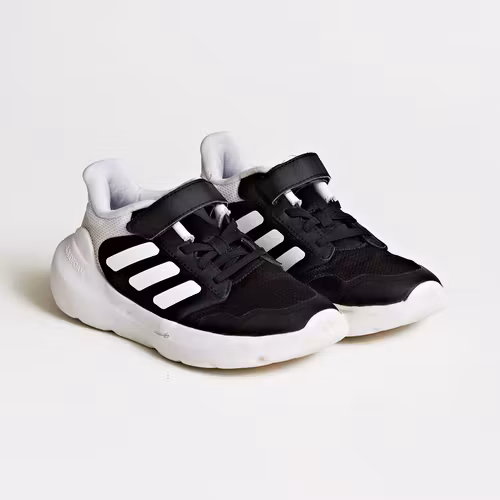 Sneakers - Adidas - Storlek 35