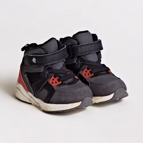 Sneakers - Lejon - Storlek 24