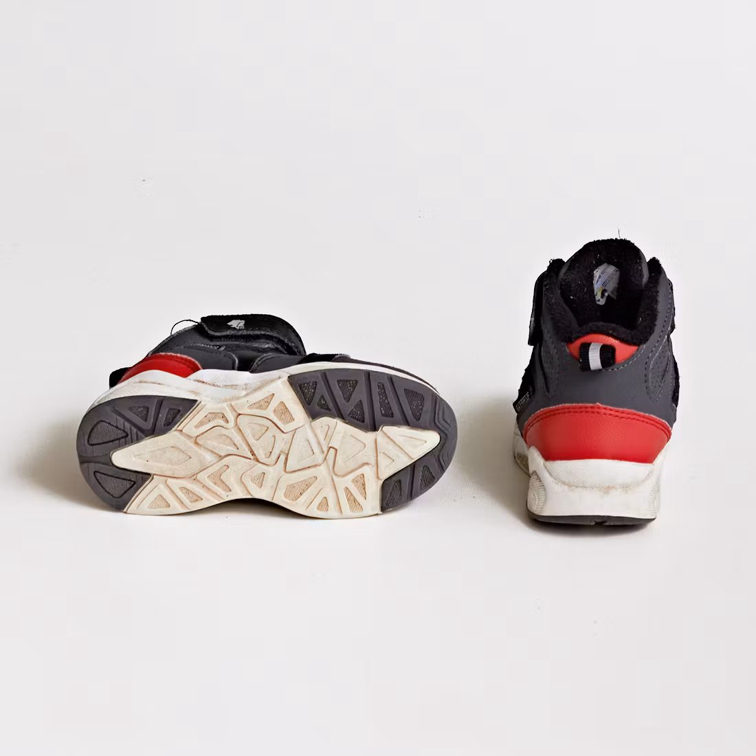 Sneakers - Lejon - Storlek 24