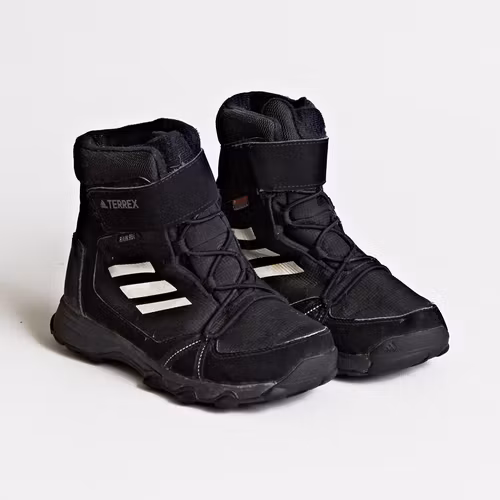 Vinterkängor - Adidas - Storlek 32