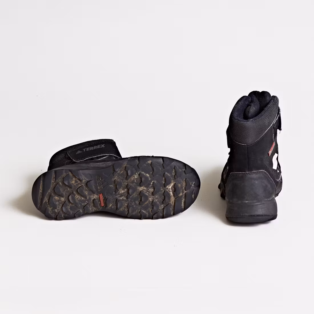 Vinterkängor - Adidas - Storlek 32