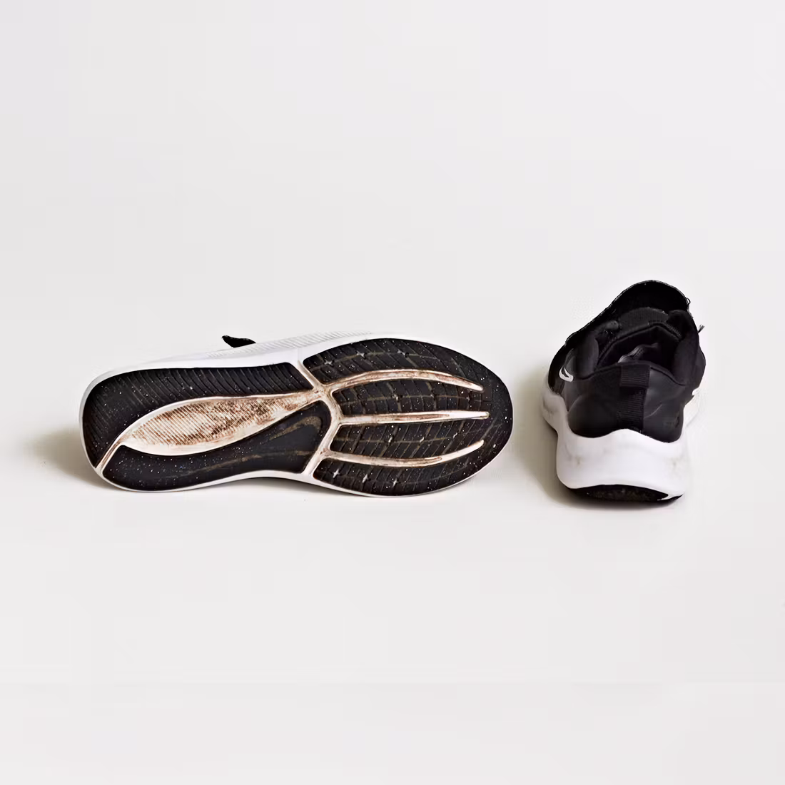 Sneakers - Nike - Storlek 33