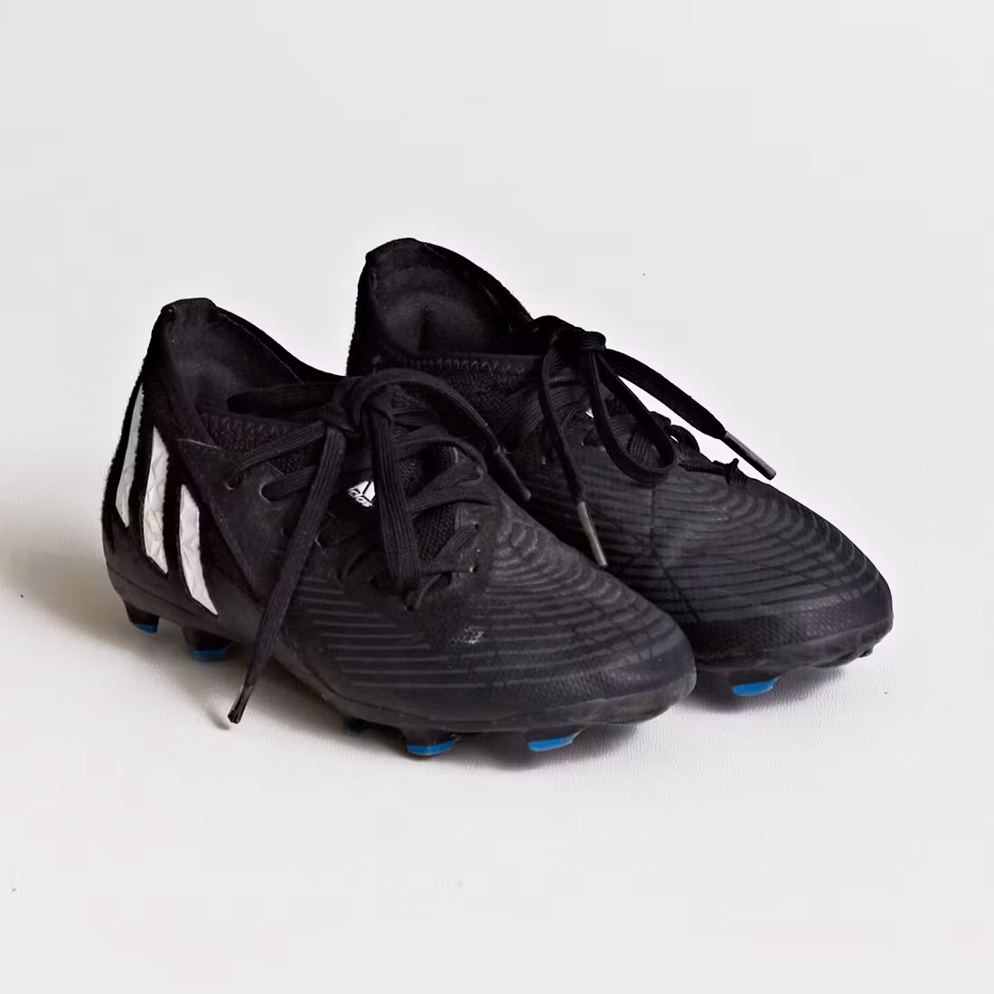 Fotbollsskor - Adidas - Storlek 31