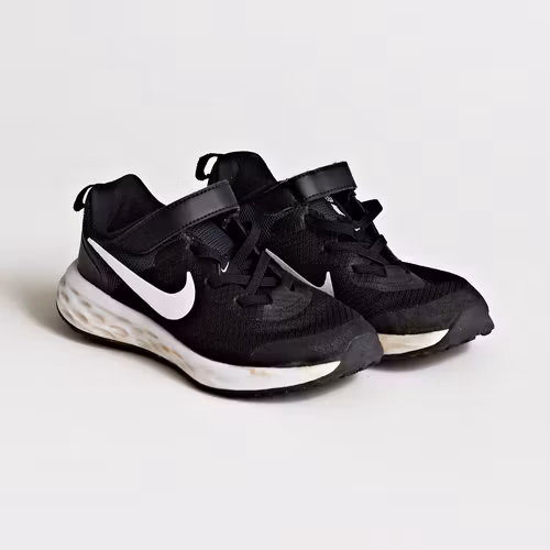 Sneakers - Nike - Storlek 33