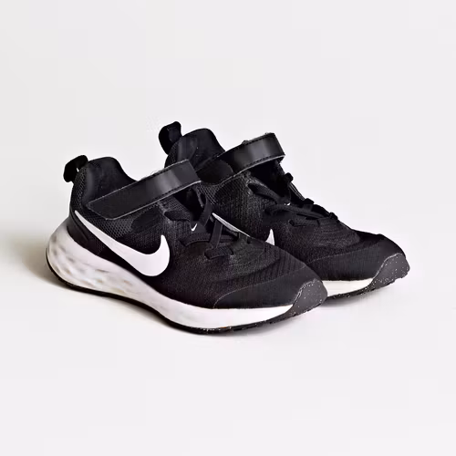 Sneakers - Nike - Storlek 31