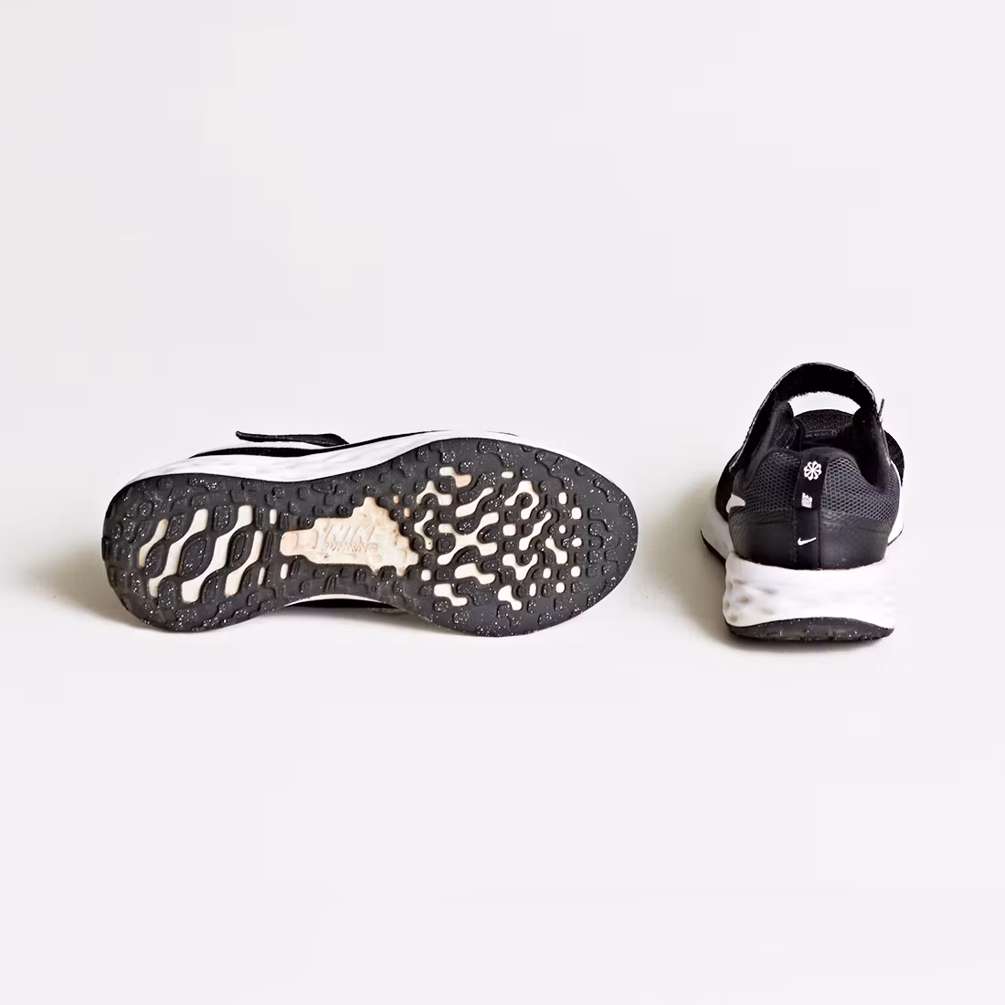 Sneakers - Nike - Storlek 31