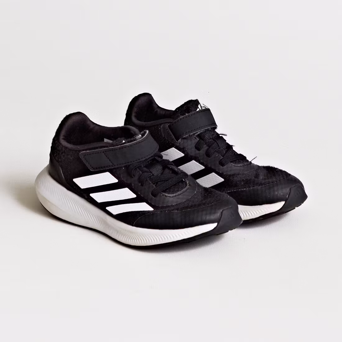 Sneakers - Adidas - Storlek 30