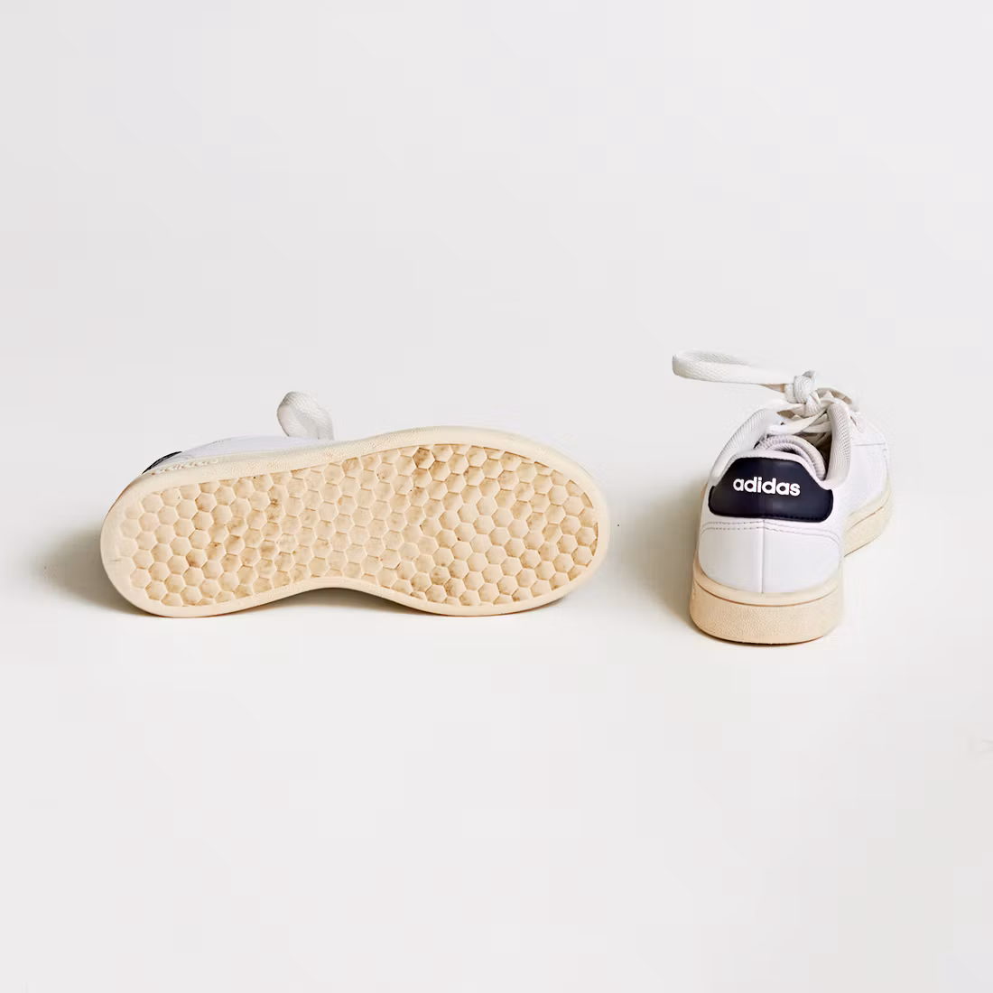 Sneakers - Adidas - Storlek 31