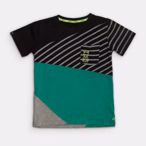 T-shirt - Storlek 140