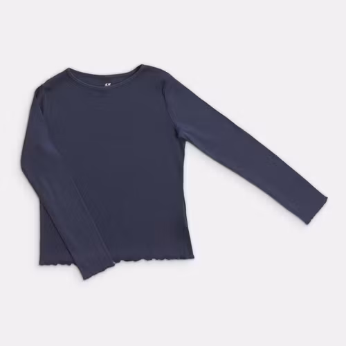 - Storlek 122/128 -