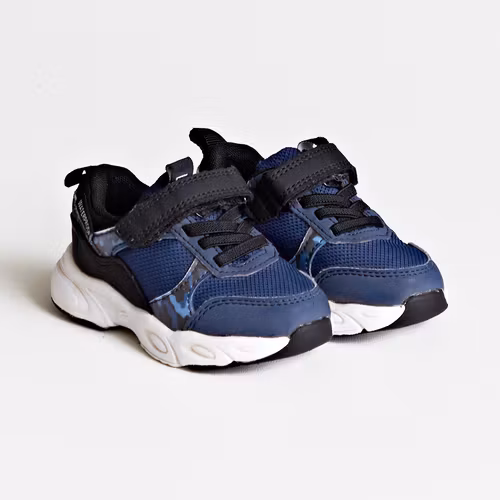 Sneakers - Linear - Storlek 22