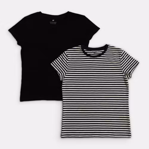 T-shirts - H&M - Storlek 122/128