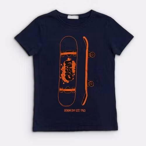 T-shirt - Storlek 122/128