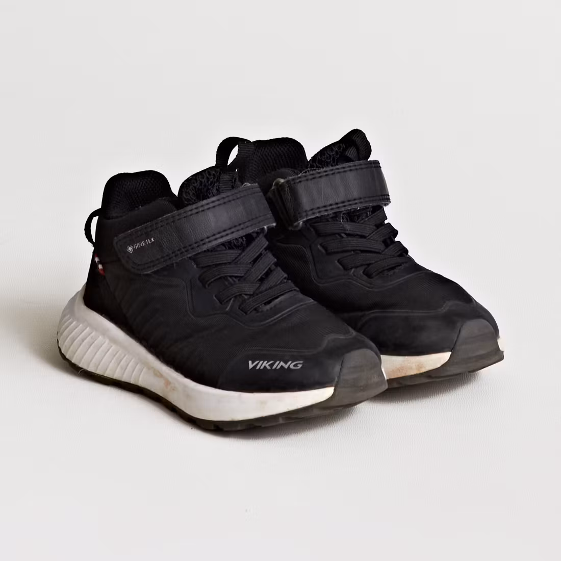 Sneakers - Viking - Storlek 25