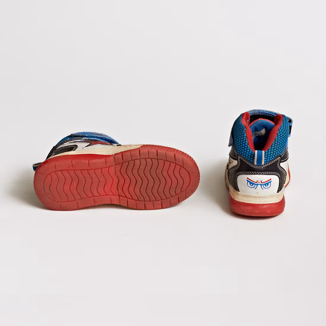 Sneakers - Storlek 26