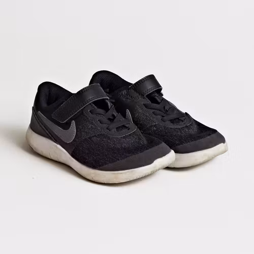 Sneakers - Nike - Storlek 31