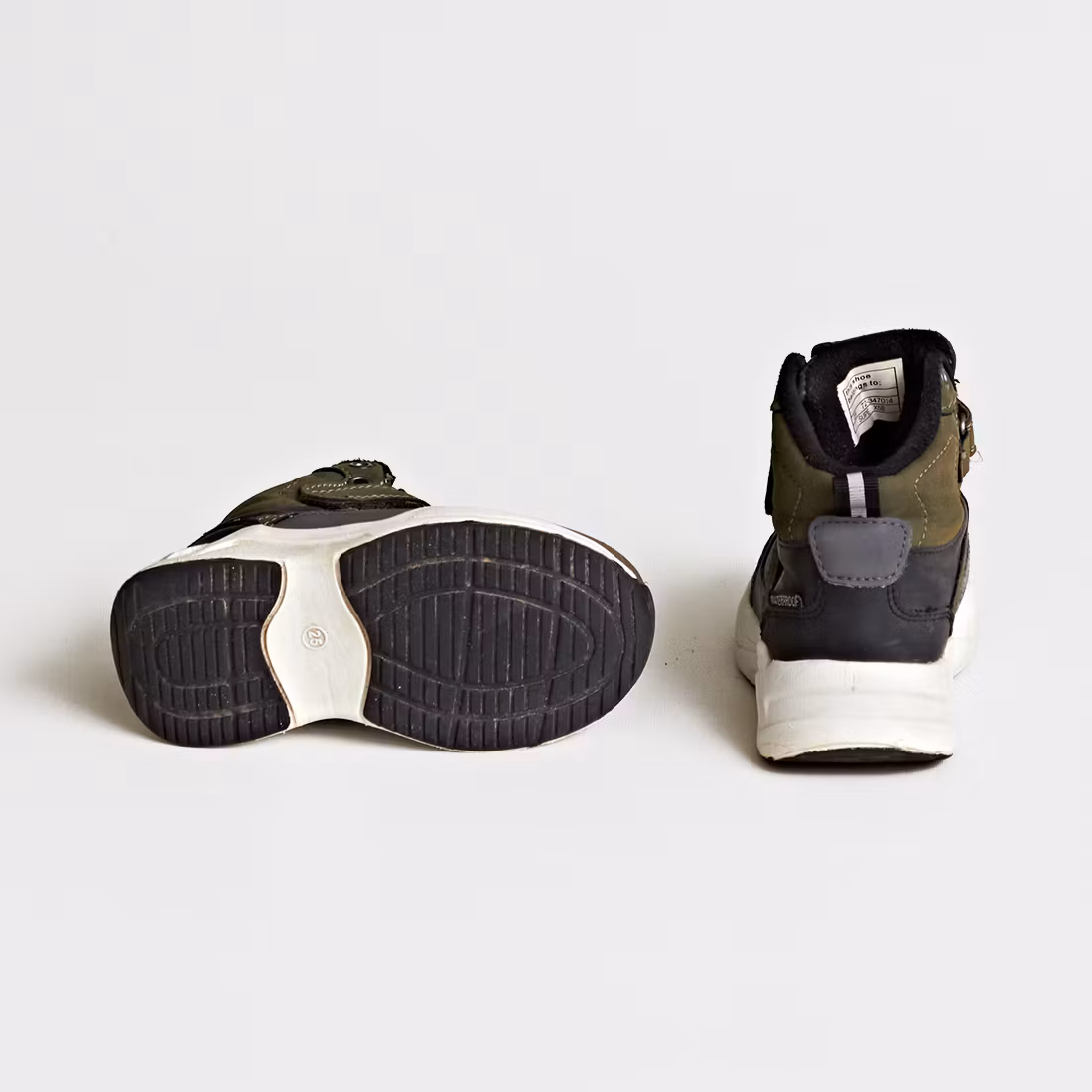 Sneakers - Lejon - Storlek 25