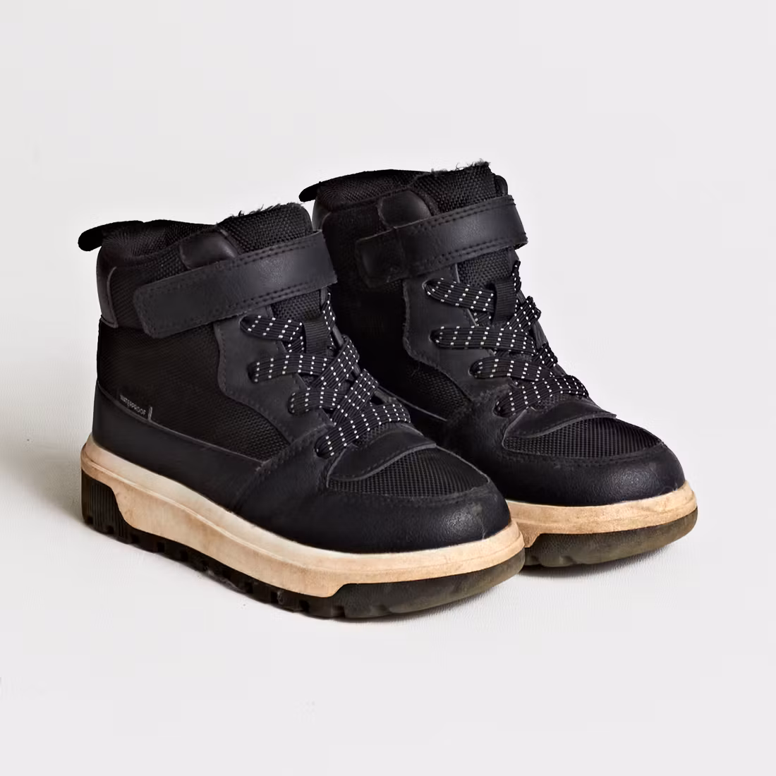 Sneakers - H&M - Storlek 28