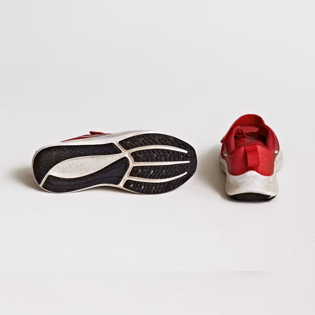 Sneakers - Nike - Storlek 30