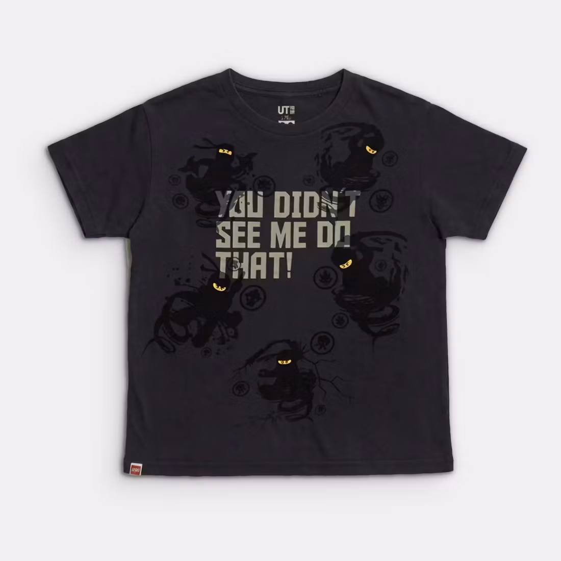 T-shirt - Uniqlo - Storlek 128