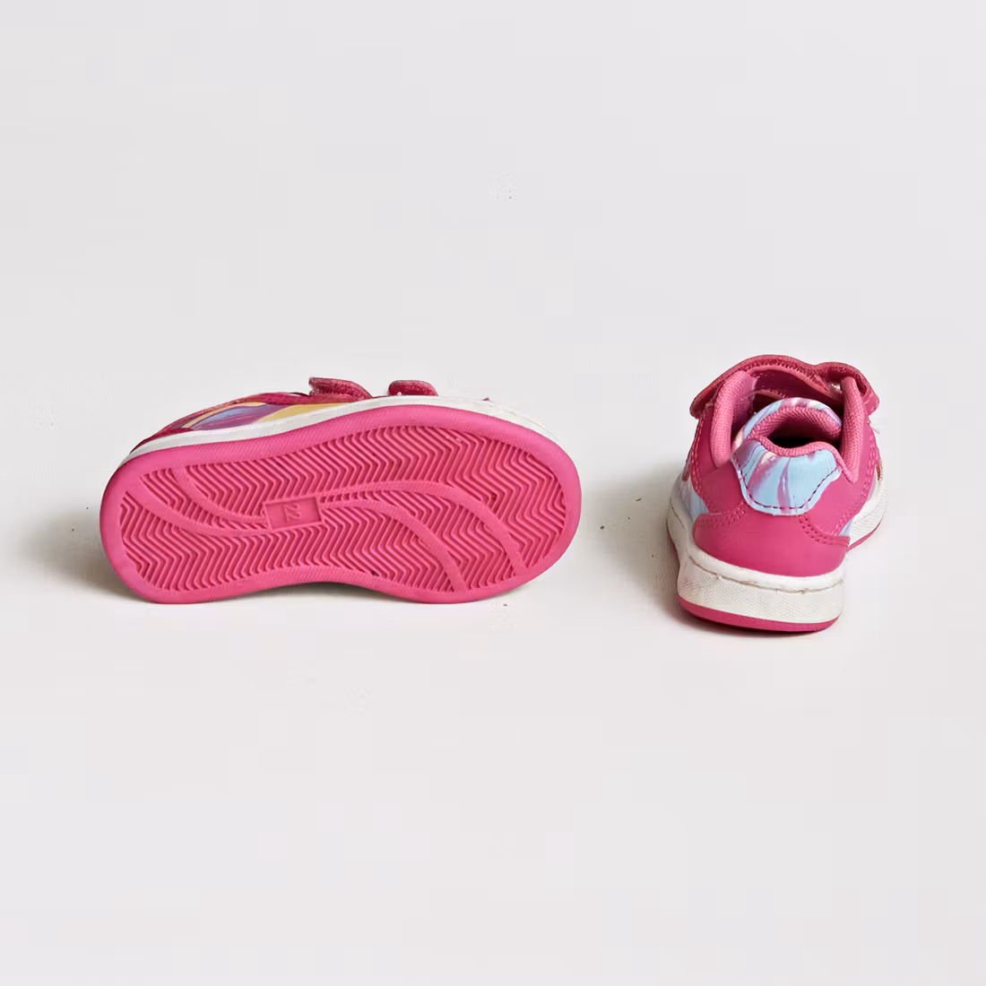 Sneakers - Lejon - Storlek 22