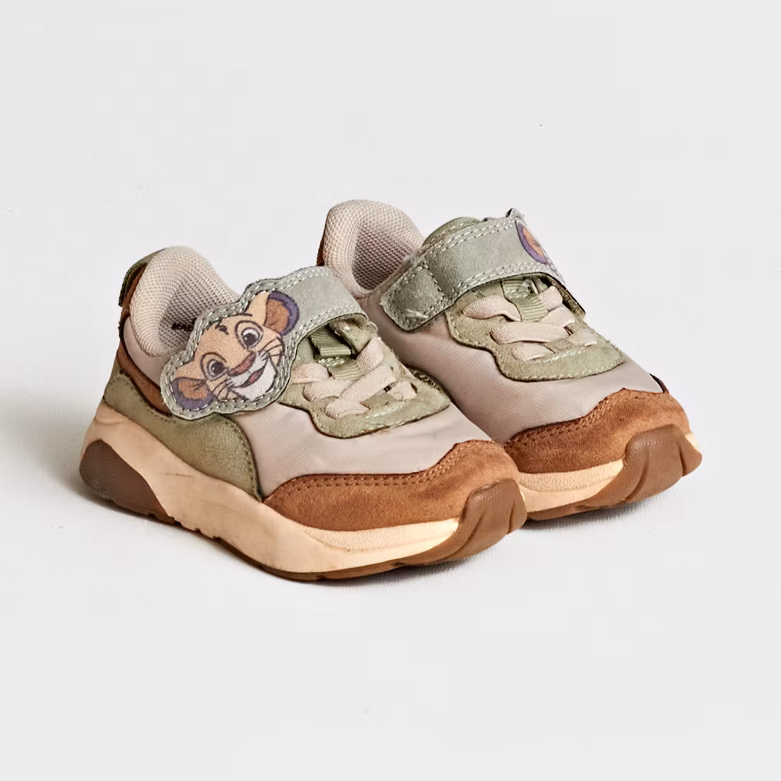 Sneakers - H&M - Storlek 20/21