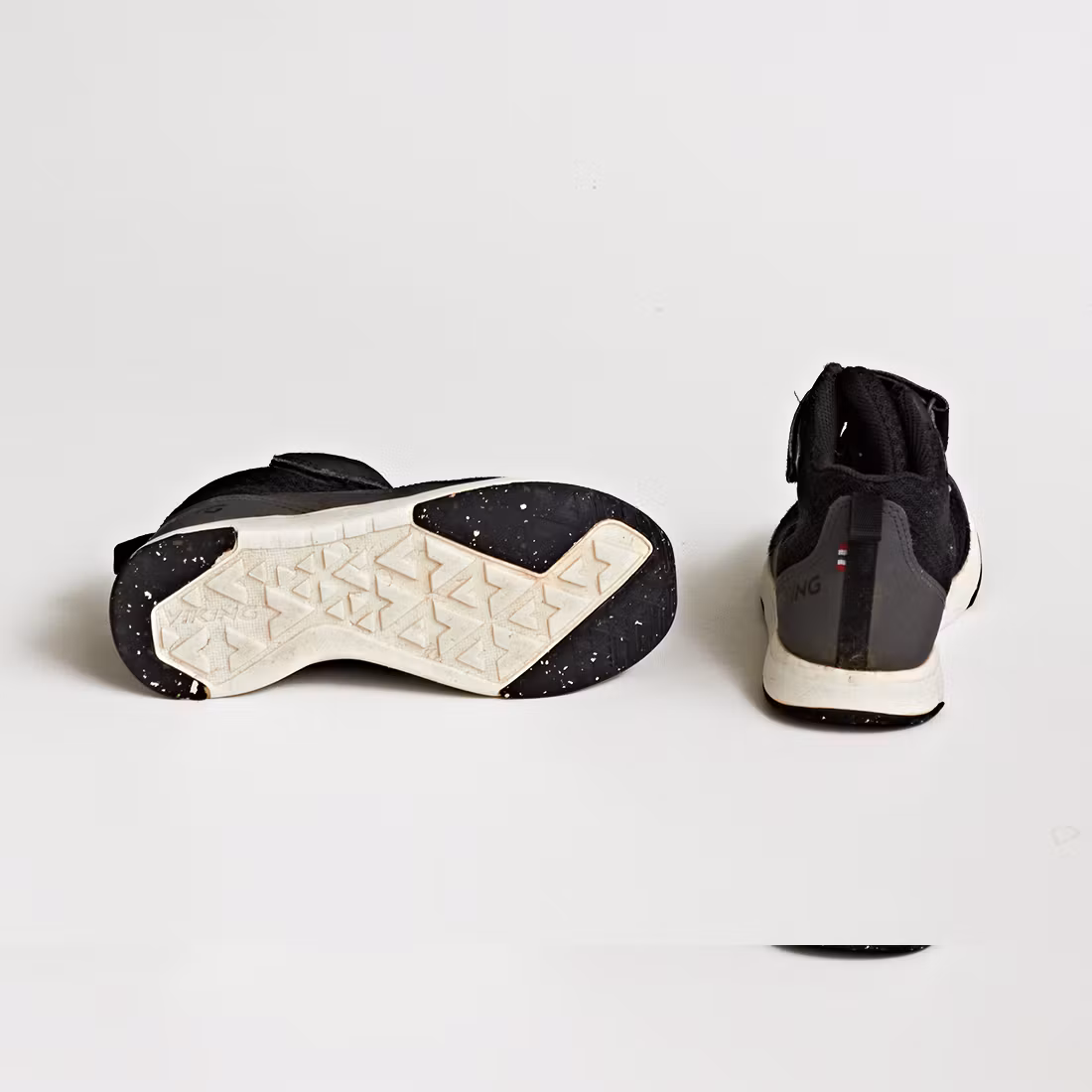 Sneakers - Viking - Storlek 32