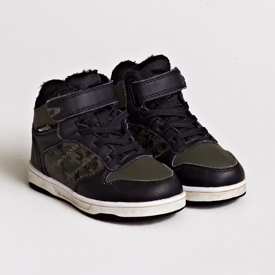 Fodrade sneakers - Storlek 25
