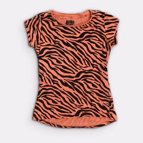T-shirt - Storlek 122/128
