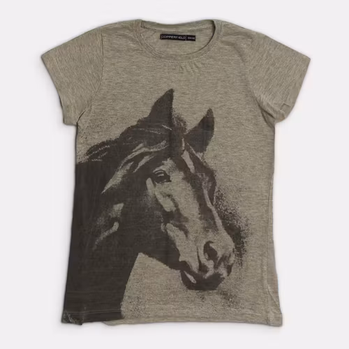 T-shirt - Storlek 134/140
