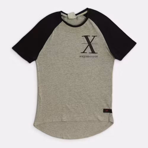 T-shirt - Storlek 134/140