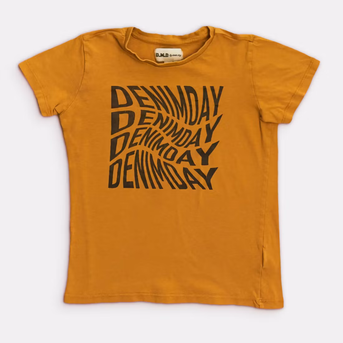 T-shirt - Storlek 122/128