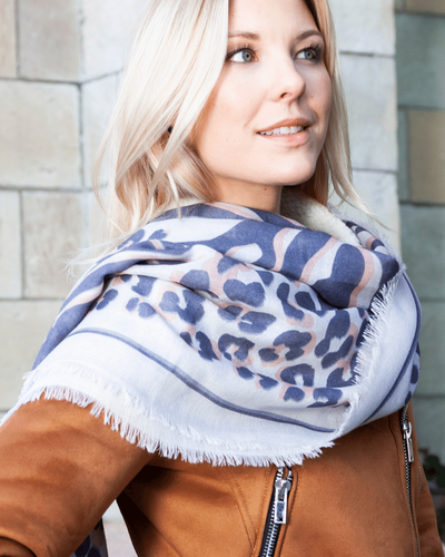 Animal celebration Wool scarf