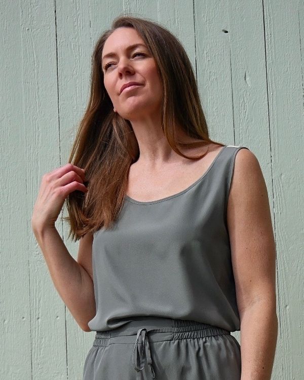 Alexa top Pine green