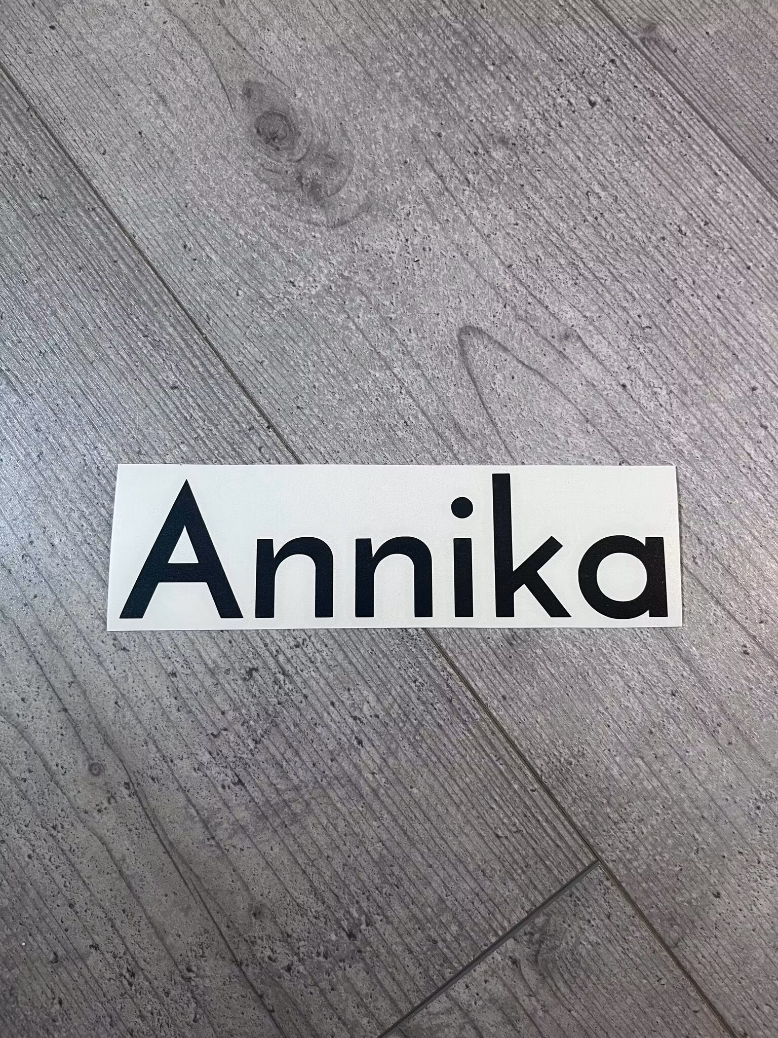 OUTLET, DEKAL (Annika)