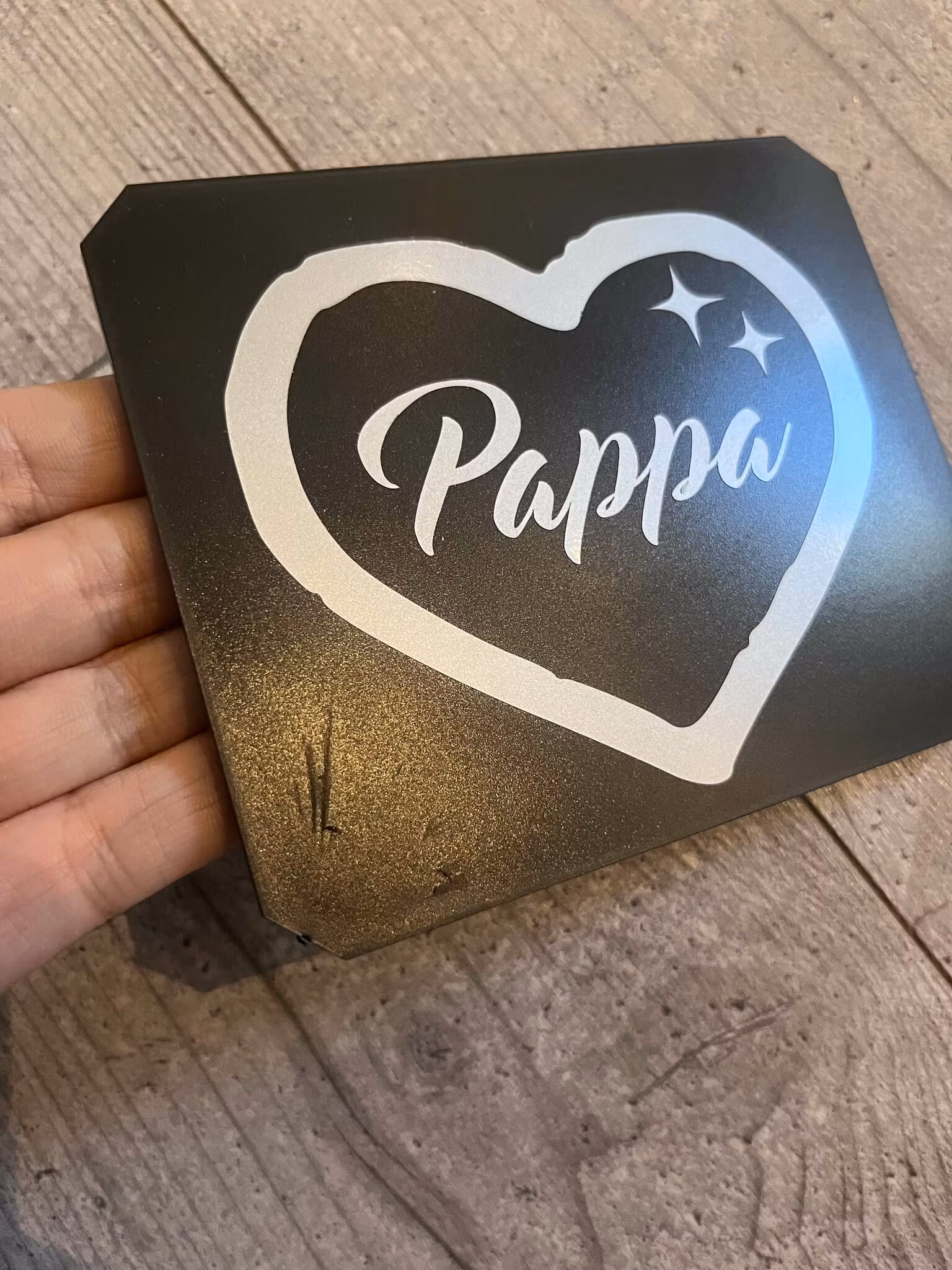 OUTLET, ISSKRAPA (Pappa)
