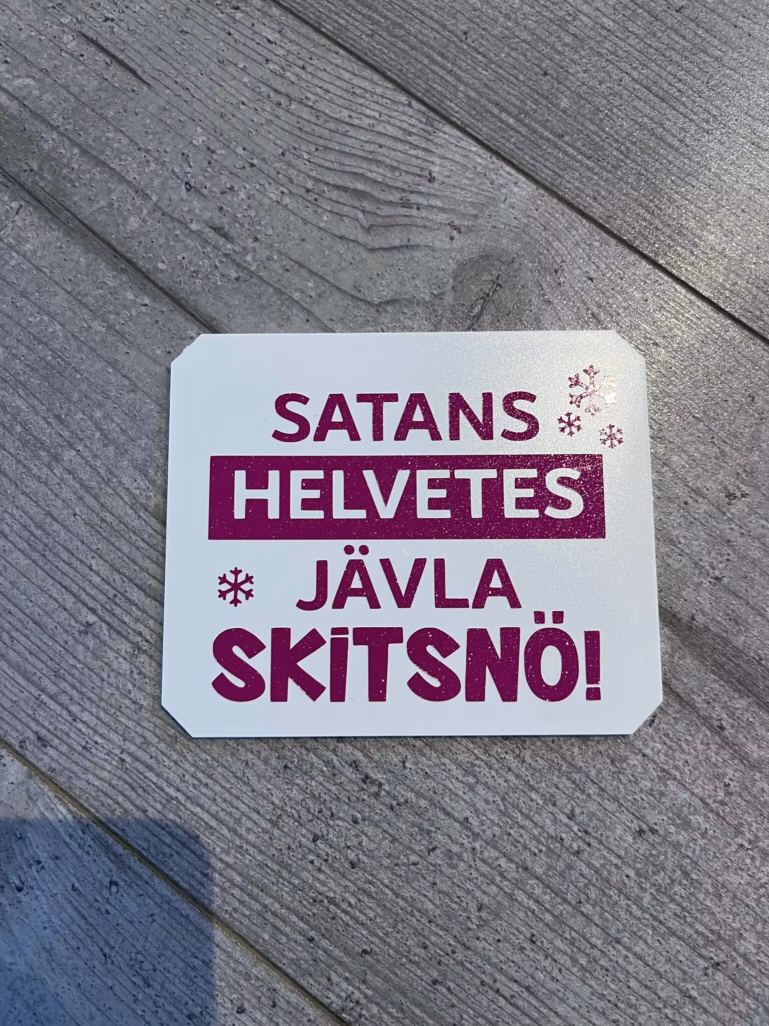 ISSKRAPA, SKITSNÖ! (rosa glitter)