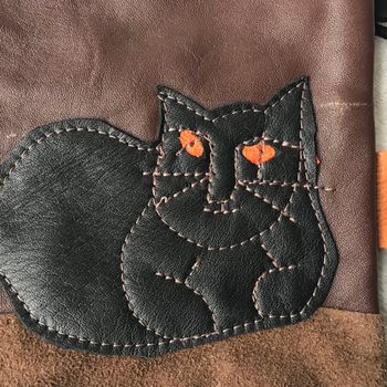 Liten Skinnväska m kattmotiv