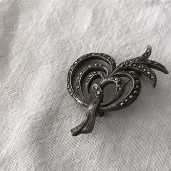 Brosch  Vintage