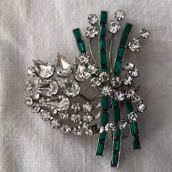 Brosch  Vintage