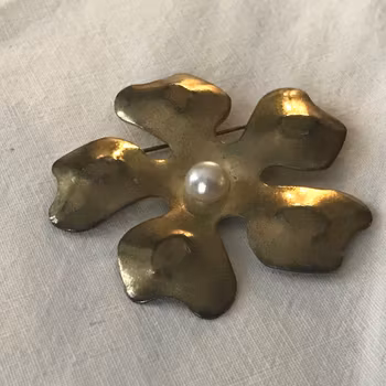 Brosch  Vintage