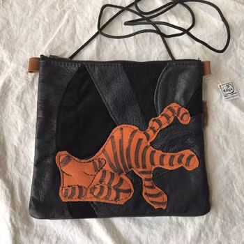 Liten Skinnväska m Tiger motiv