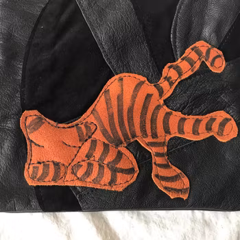 Liten Skinnväska m Tiger motiv