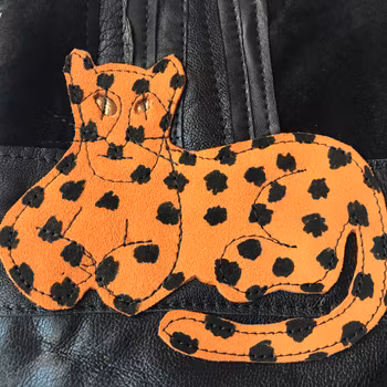 Liten Skinnväska med leopard
