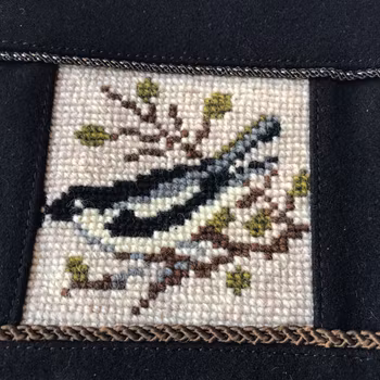 Väska med handbroderi